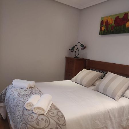 Avello Oviedo Con Parking Apartment Bagian luar foto