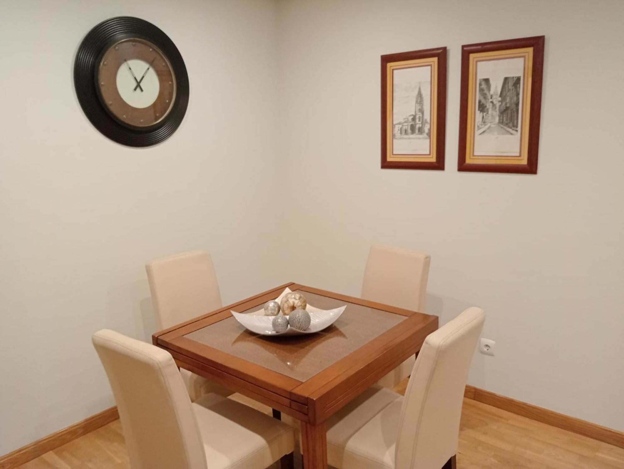 Avello Oviedo Con Parking Apartment Bagian luar foto
